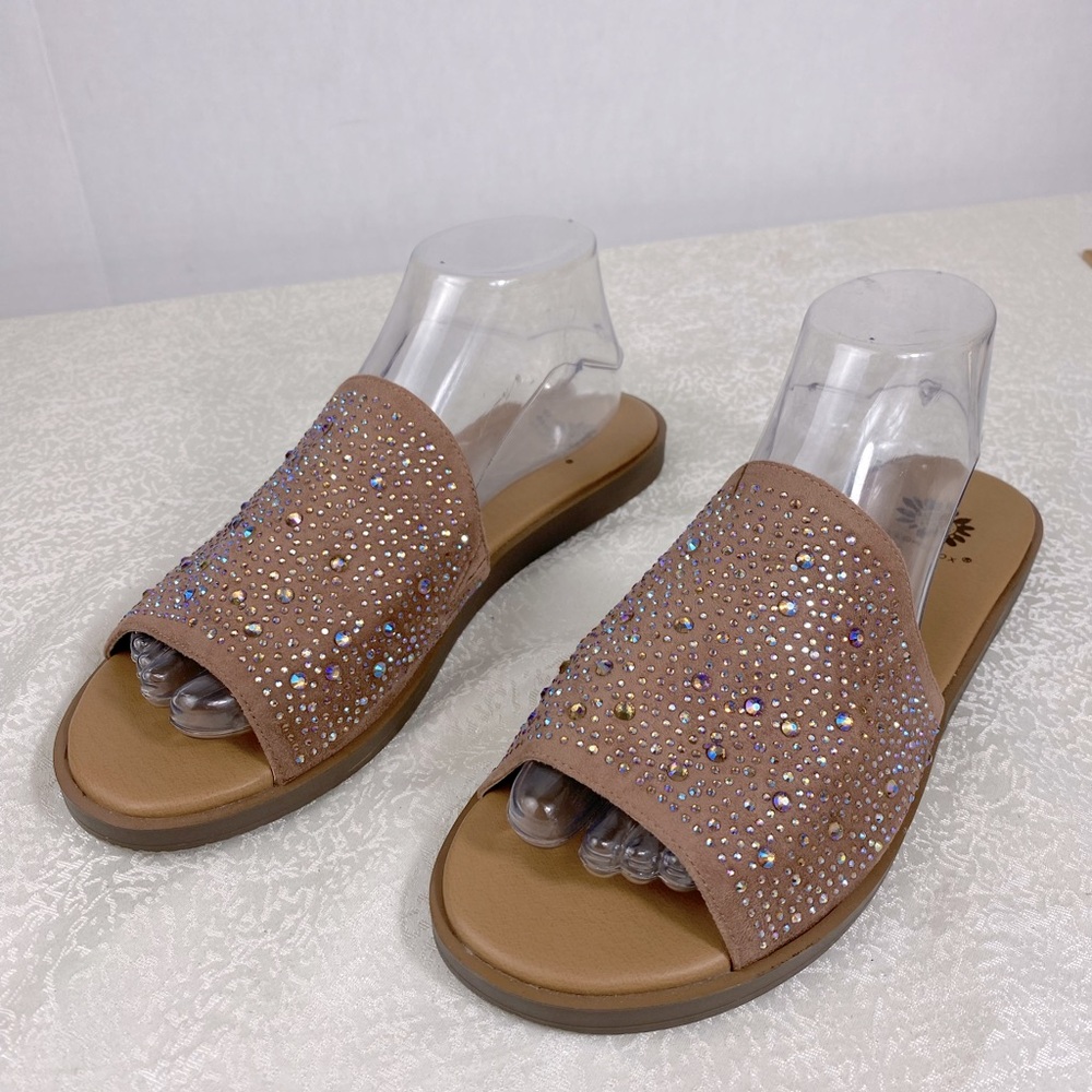 Women’s 8.5 Sandals Mauve Pink Rhinestones YELLOWBOX Slip On Casual Comfy Shoes